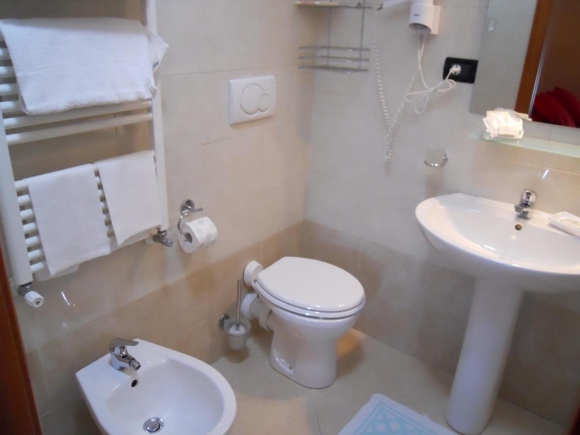 Locanda Villa Moderna Генуя Екстер'єр фото